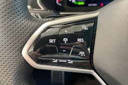 valkoinen Volkswagen Tiguan 2022 kuva 21.