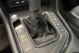 valkoinen Volkswagen Tiguan 2022 kuva 26.