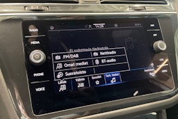 valkoinen Volkswagen Tiguan 2022 kuva 29.