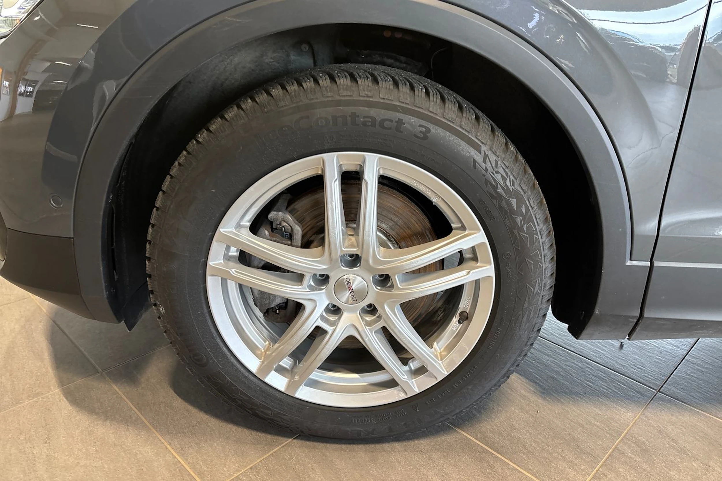 harmaa Volkswagen Tiguan 2022 kuva 10.