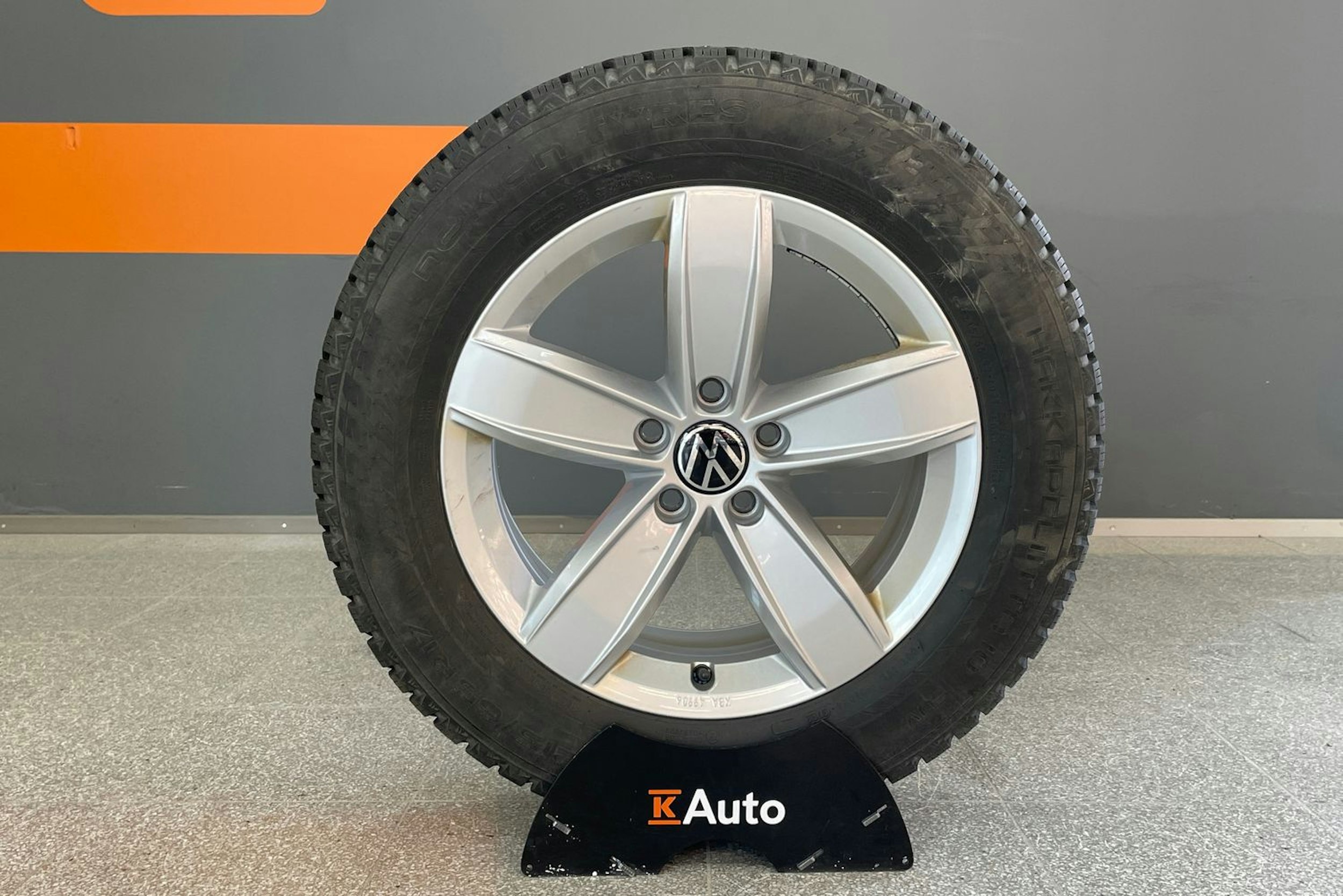 harmaa Volkswagen TIGUAN 2022 kuva 13.