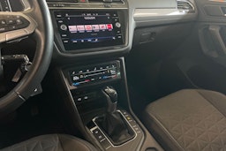 harmaa Volkswagen TIGUAN 2022 kuva 20.