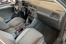 harmaa Volkswagen TIGUAN 2022 kuva 25.