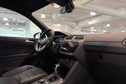 musta Volkswagen Tiguan 2022 kuva 16.