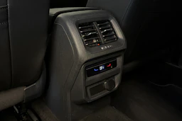 musta Volkswagen Tiguan 2022 kuva 17.