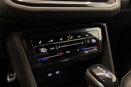 musta Volkswagen Tiguan 2022 kuva 27.