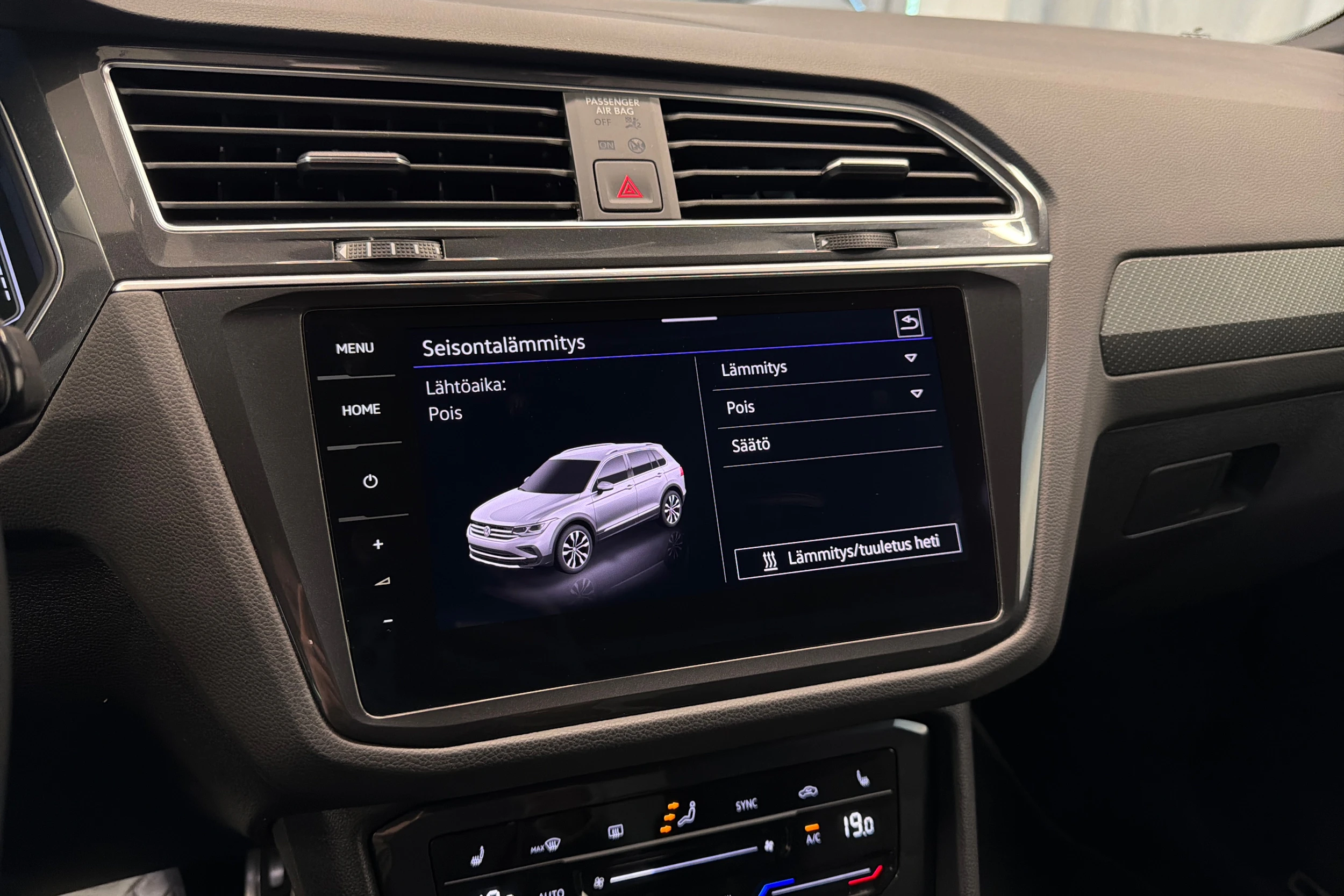 musta Volkswagen Tiguan 2022 kuva 35.