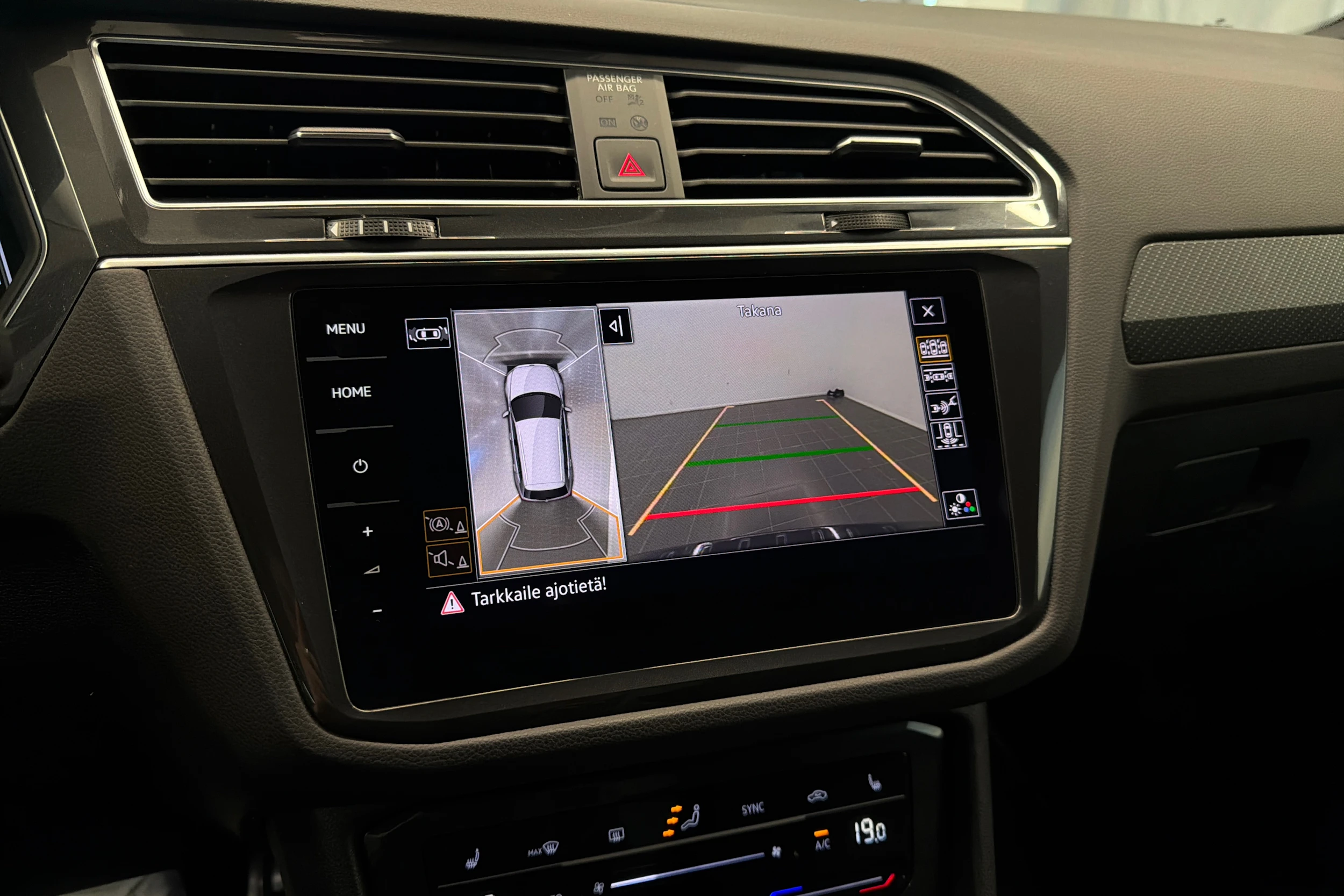 musta Volkswagen Tiguan 2022 kuva 36.