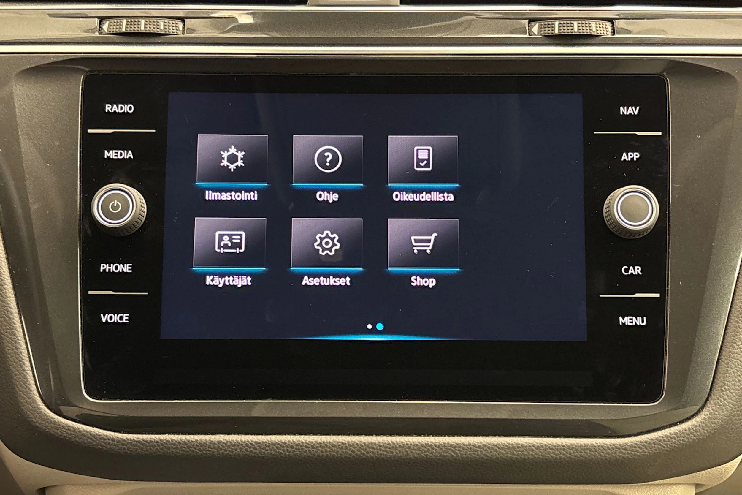 valkoinen Volkswagen Tiguan 2022 kuva 26.