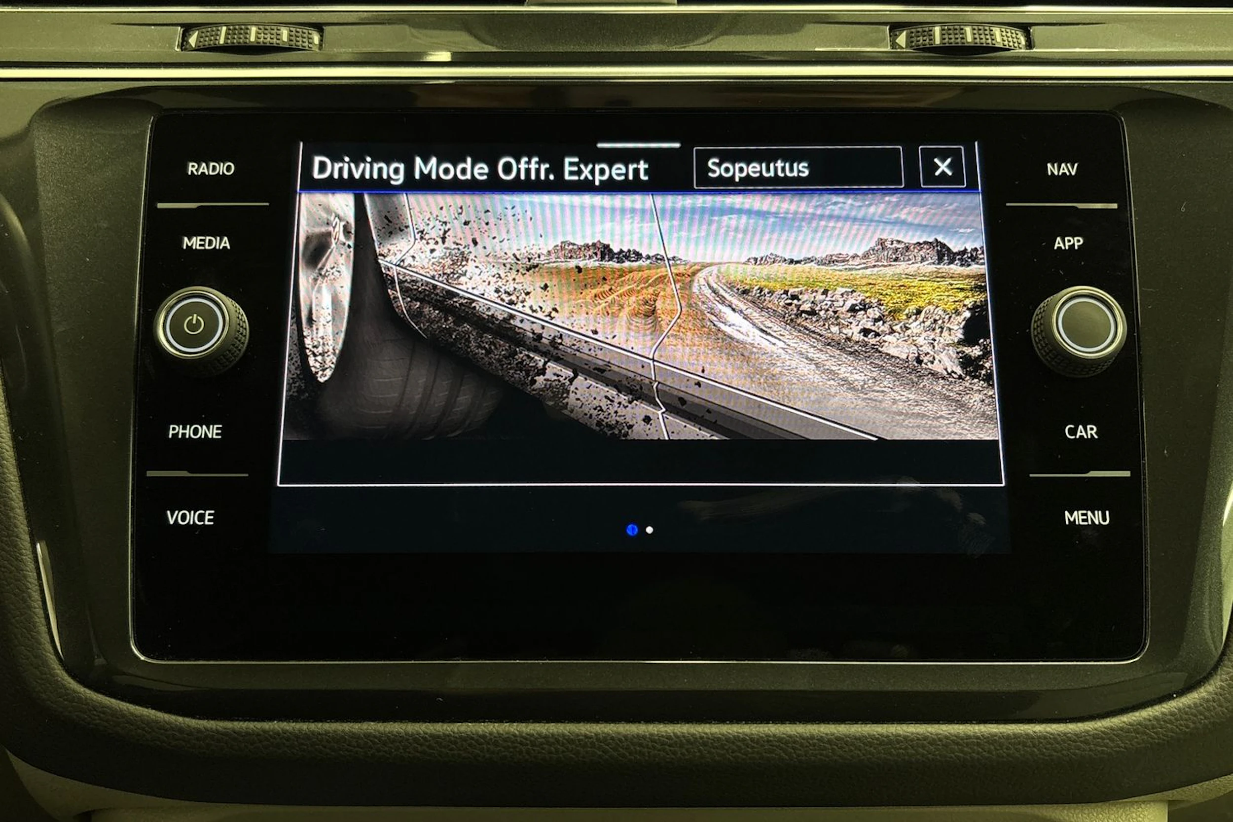 valkoinen Volkswagen Tiguan 2022 kuva 37.