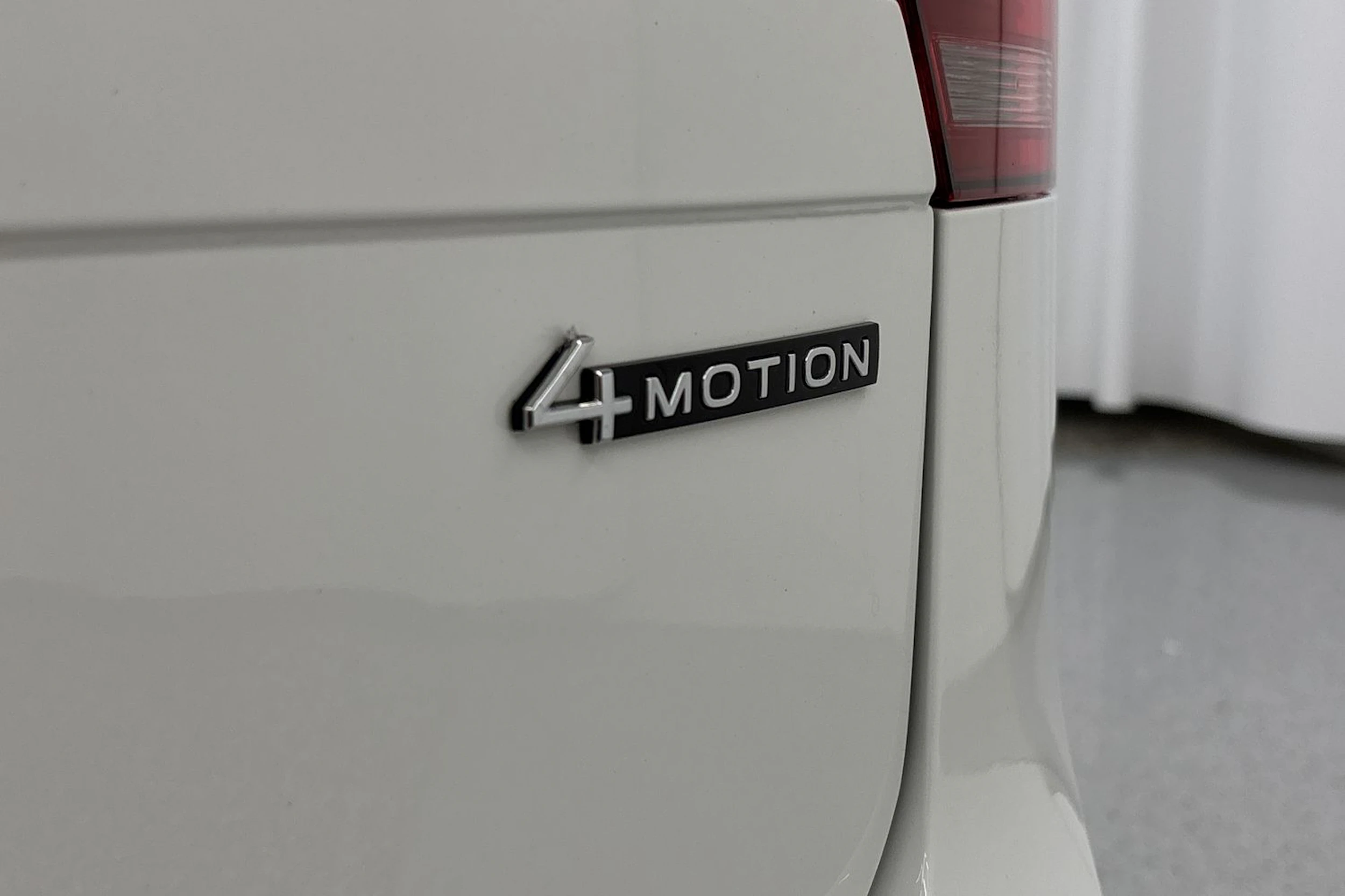 valkoinen Volkswagen Tiguan 2022 kuva 42.