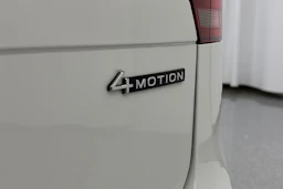 valkoinen Volkswagen Tiguan 2022 kuva 42.