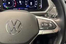 valkoinen Volkswagen Tiguan 2022 kuva 14.