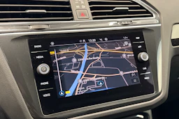 valkoinen Volkswagen Tiguan 2022 kuva 16.