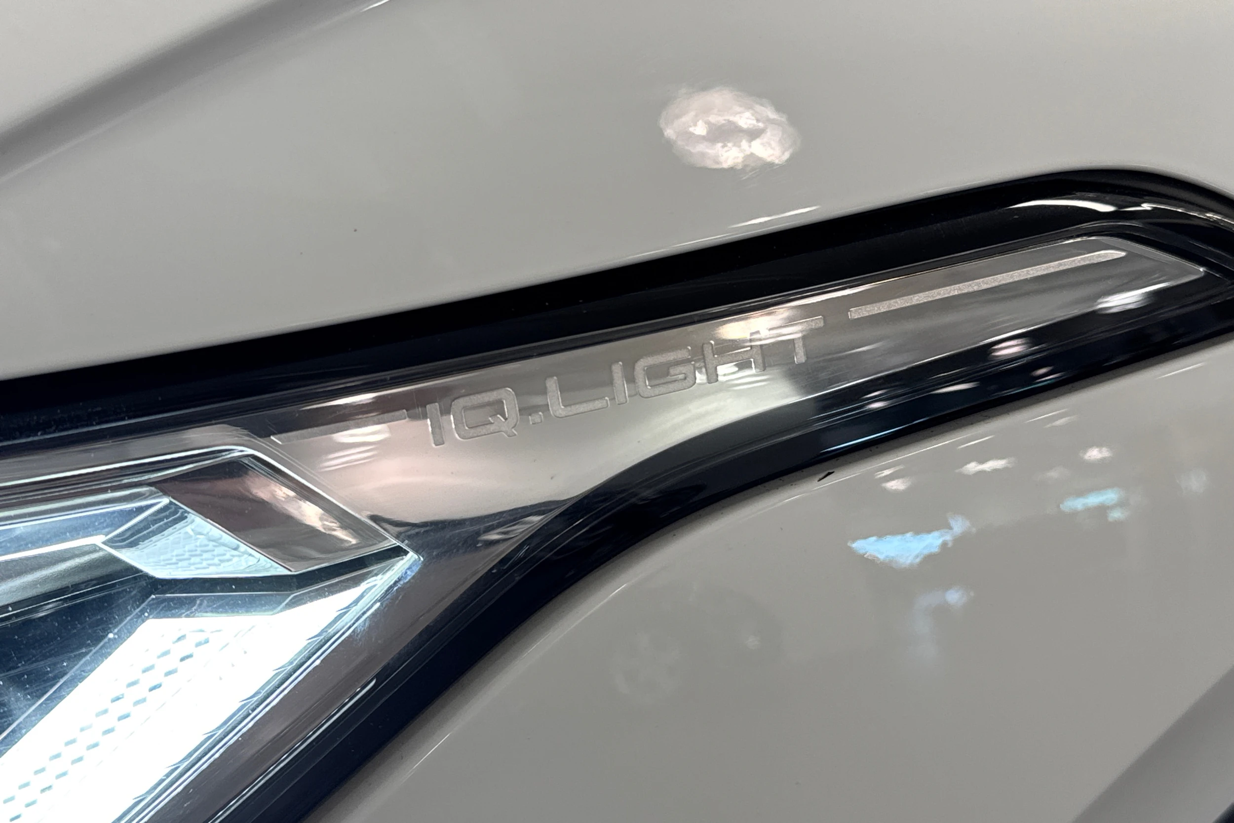 valkoinen Volkswagen Tiguan 2022 kuva 21.