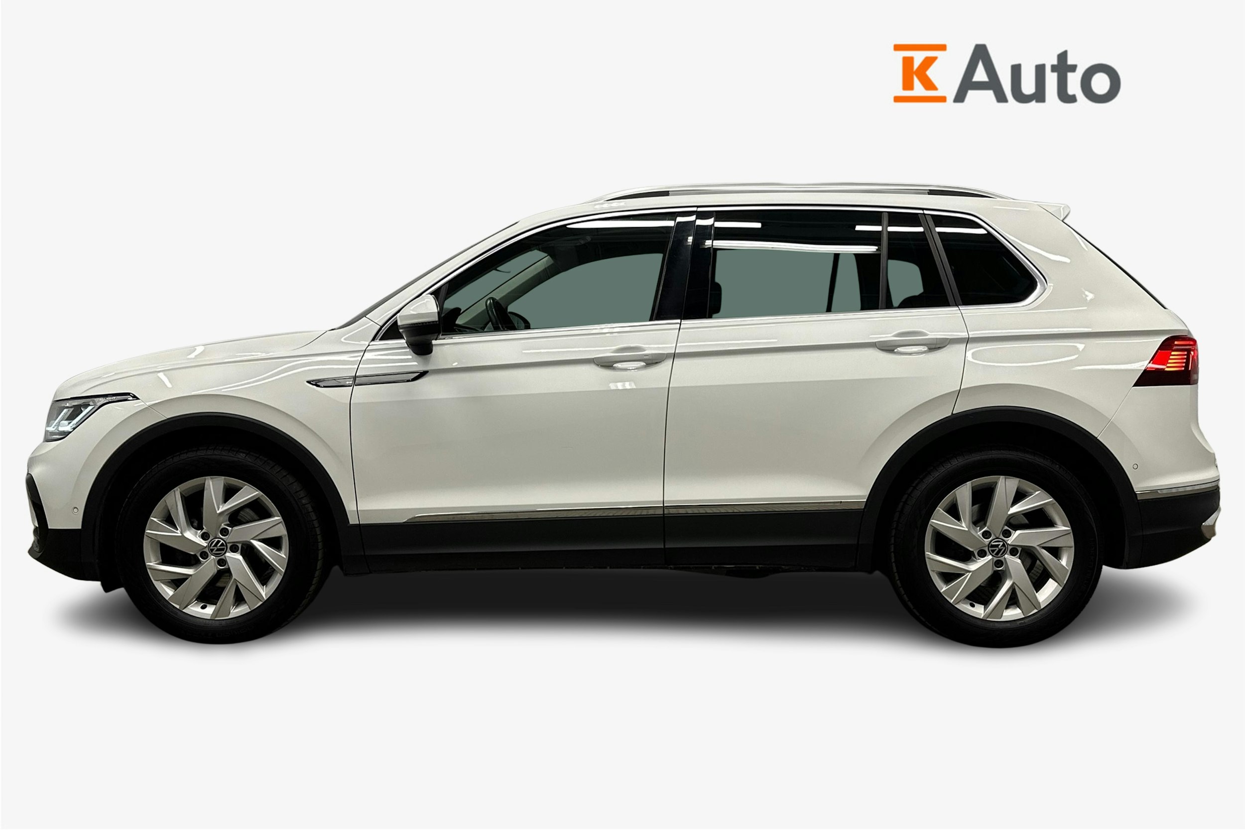 valkoinen Volkswagen Tiguan 2022 kuva 6.