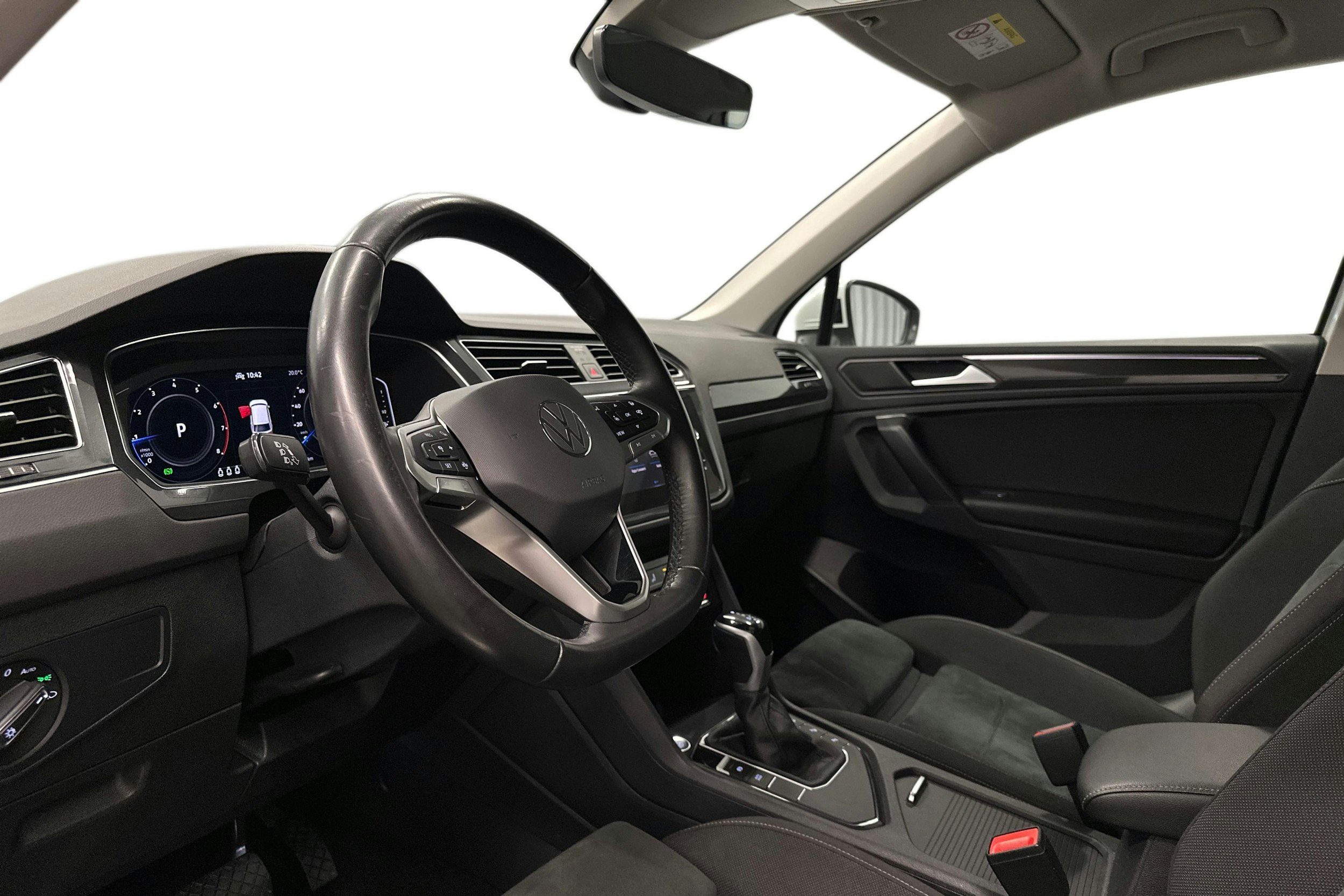 valkoinen Volkswagen Tiguan 2022 kuva 7.