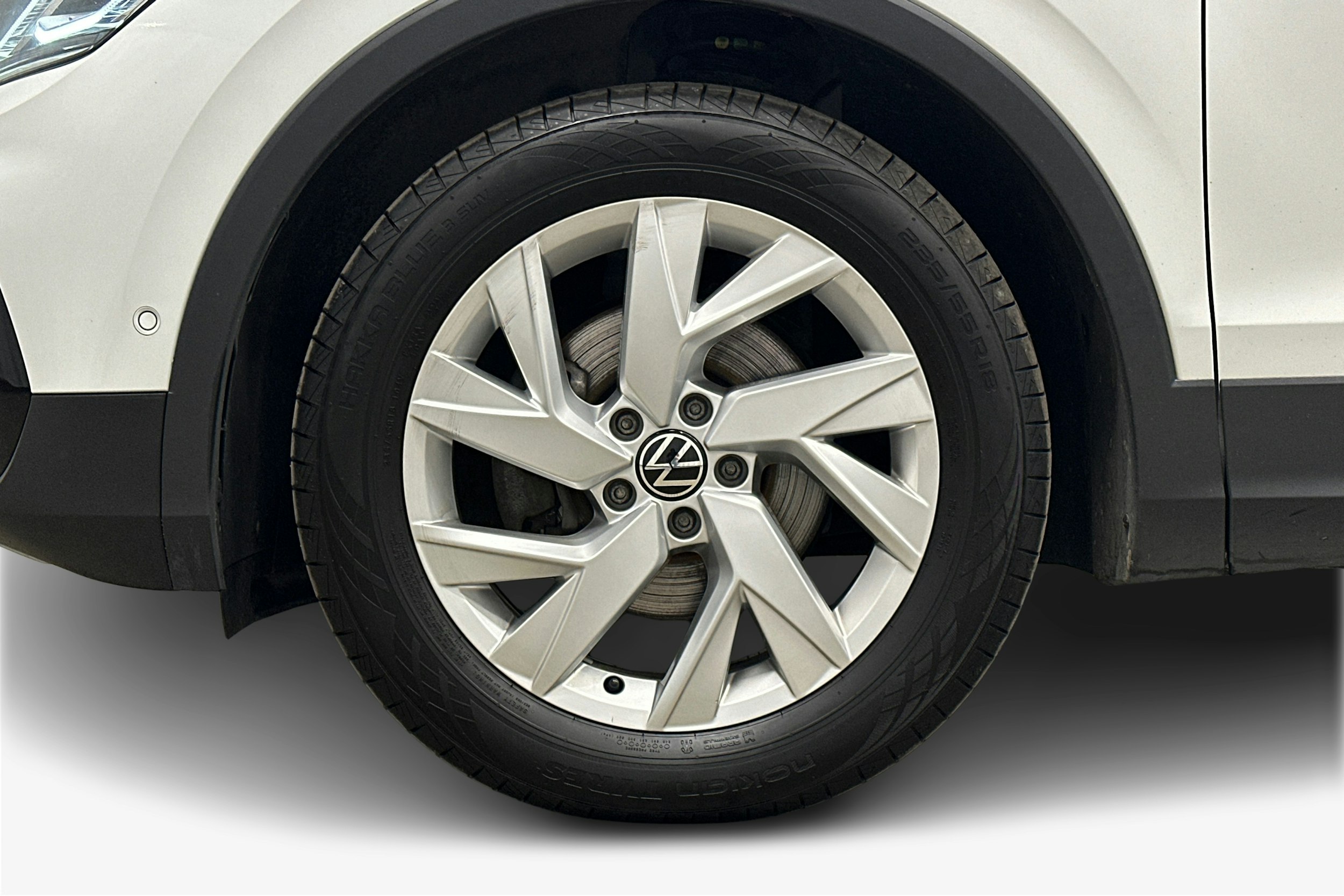 valkoinen Volkswagen Tiguan 2022 kuva 11.