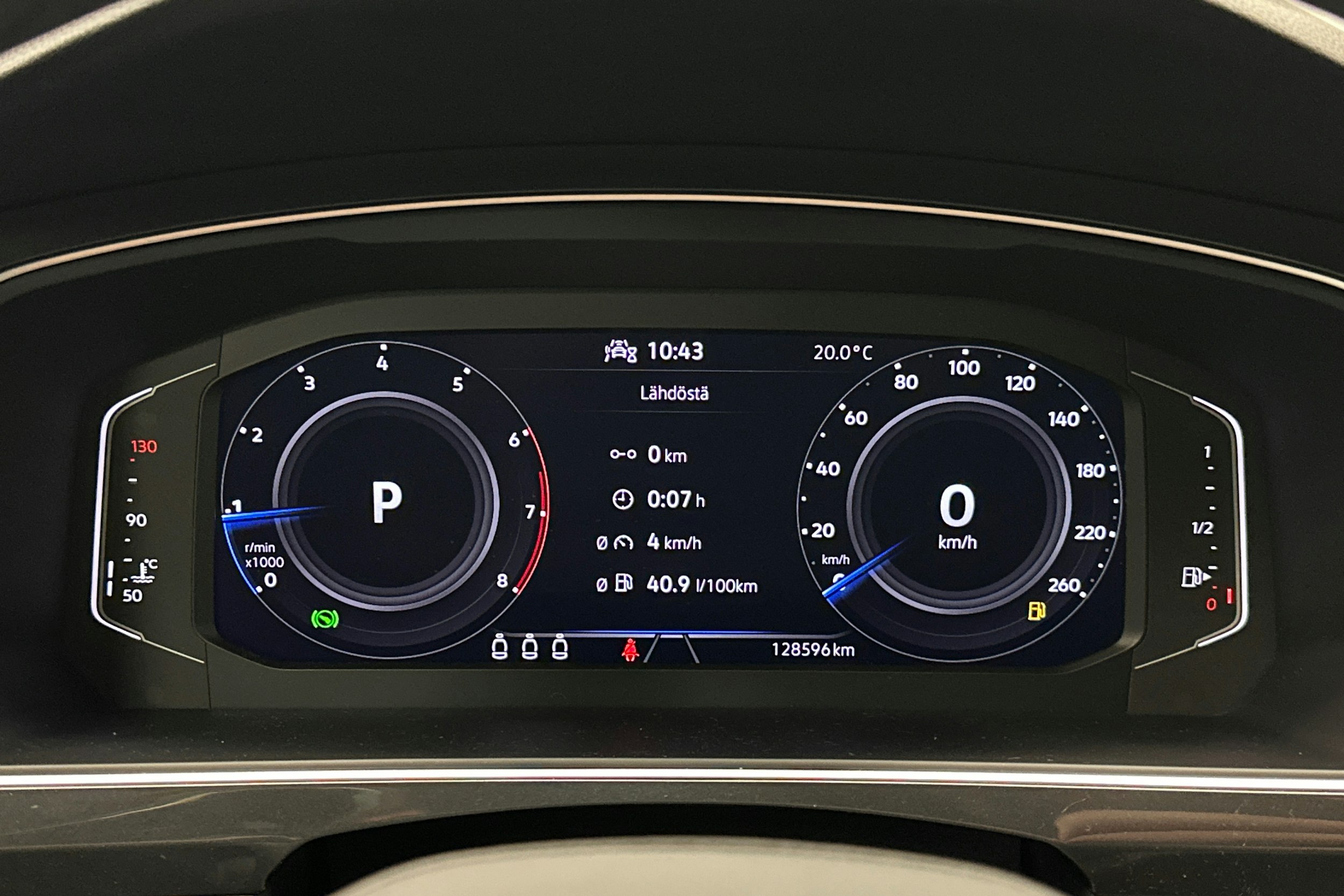 valkoinen Volkswagen Tiguan 2022 kuva 21.