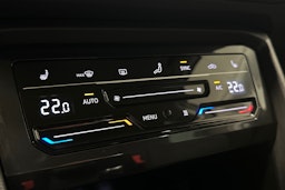 valkoinen Volkswagen Tiguan 2022 kuva 26.