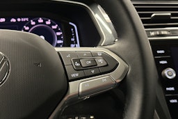 harmaa Volkswagen Tiguan 2023 kuva 20.