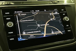 harmaa Volkswagen Tiguan 2023 kuva 22.