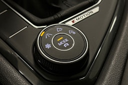 harmaa Volkswagen Tiguan 2023 kuva 28.