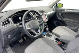 harmaa Volkswagen Tiguan 2023 kuva 3.