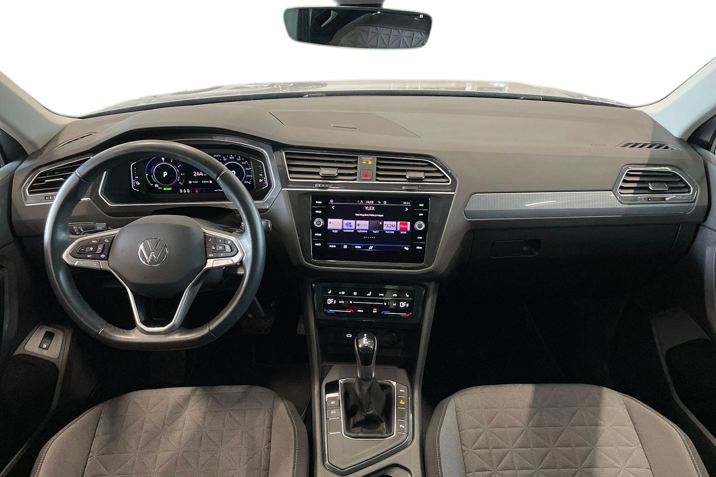 harmaa Volkswagen Tiguan 2023 kuva 7.