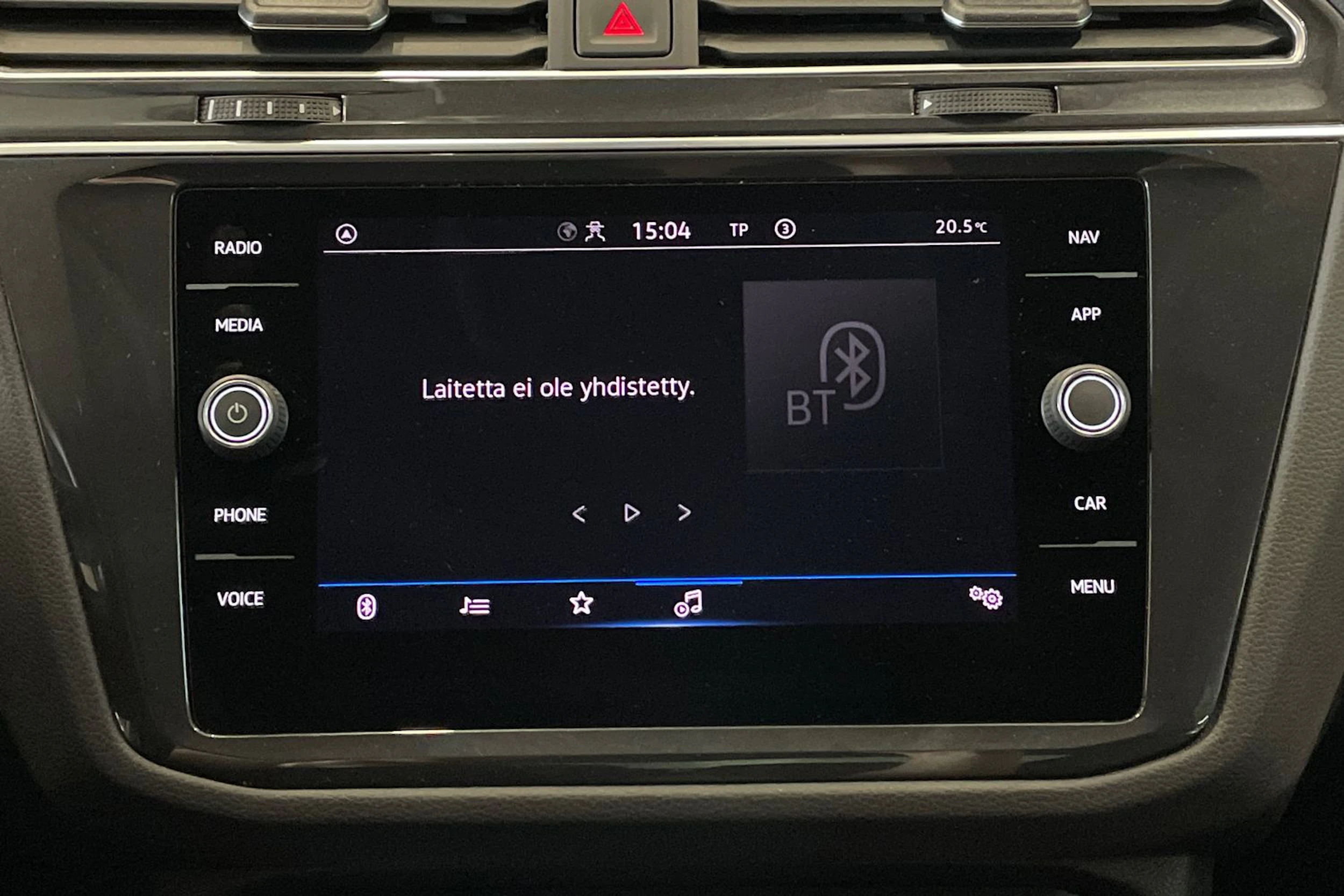 harmaa Volkswagen Tiguan 2023 kuva 18.
