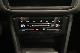 harmaa Volkswagen Tiguan 2023 kuva 22.