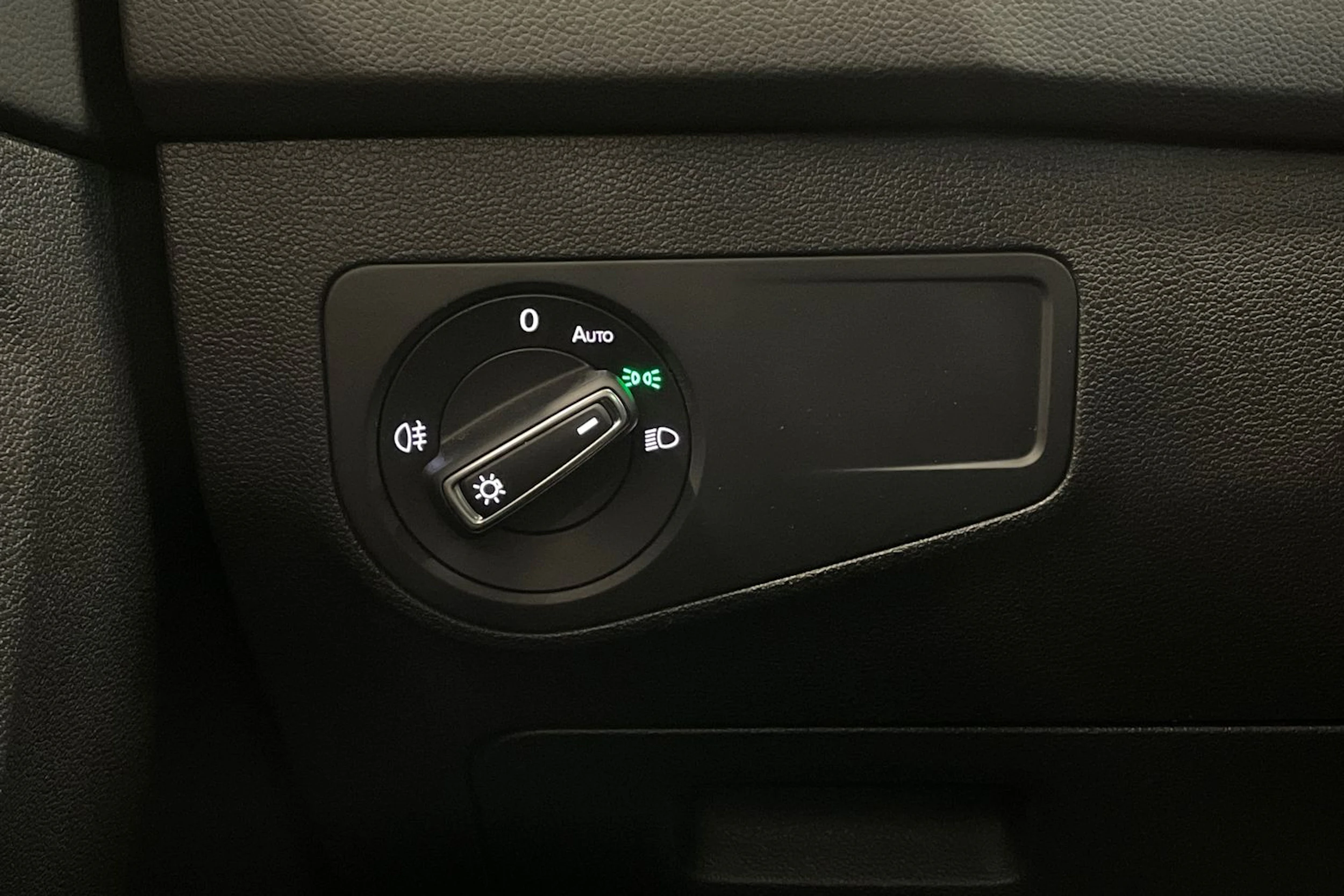 harmaa Volkswagen Tiguan 2023 kuva 25.