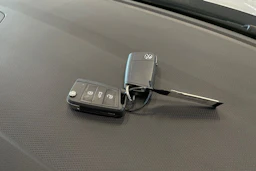 harmaa Volkswagen Tiguan 2023 kuva 29.