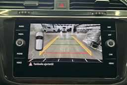 harmaa Volkswagen Tiguan 2023 kuva 12.