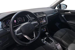 met. sininen Volkswagen Tiguan 2024 kuva 8.