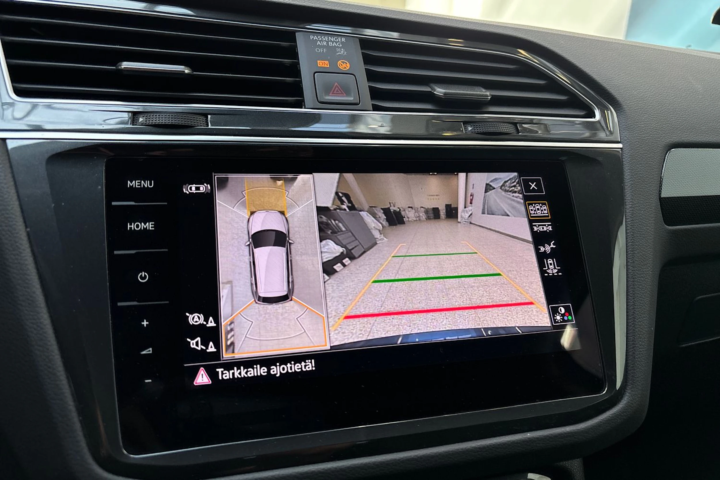met. sininen Volkswagen Tiguan 2024 kuva 22.