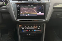 met. sininen Volkswagen Tiguan 2024 kuva 24.