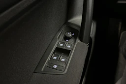 harmaa Volkswagen Tiguan 2023 kuva 27.