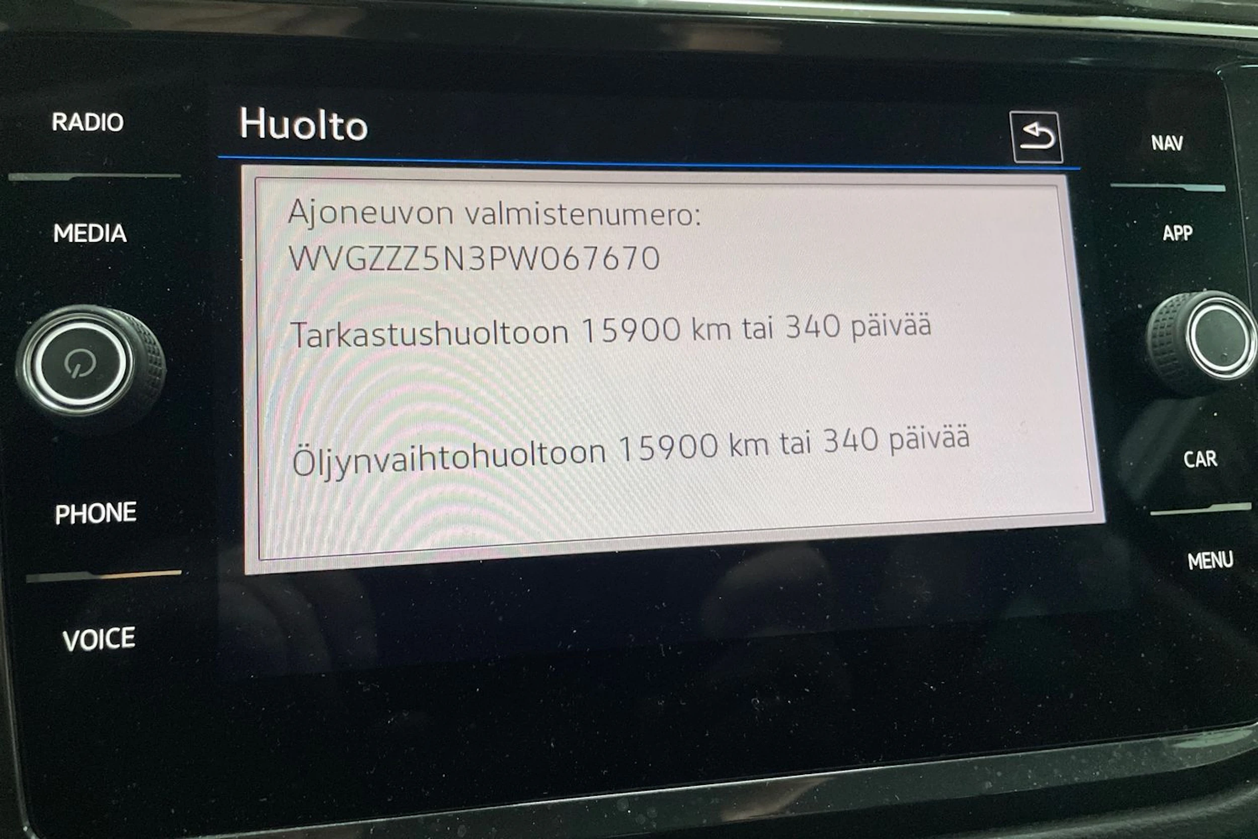 Sininen Volkswagen Tiguan 2023 kuva 21.