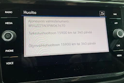 Sininen Volkswagen Tiguan 2023 kuva 21.