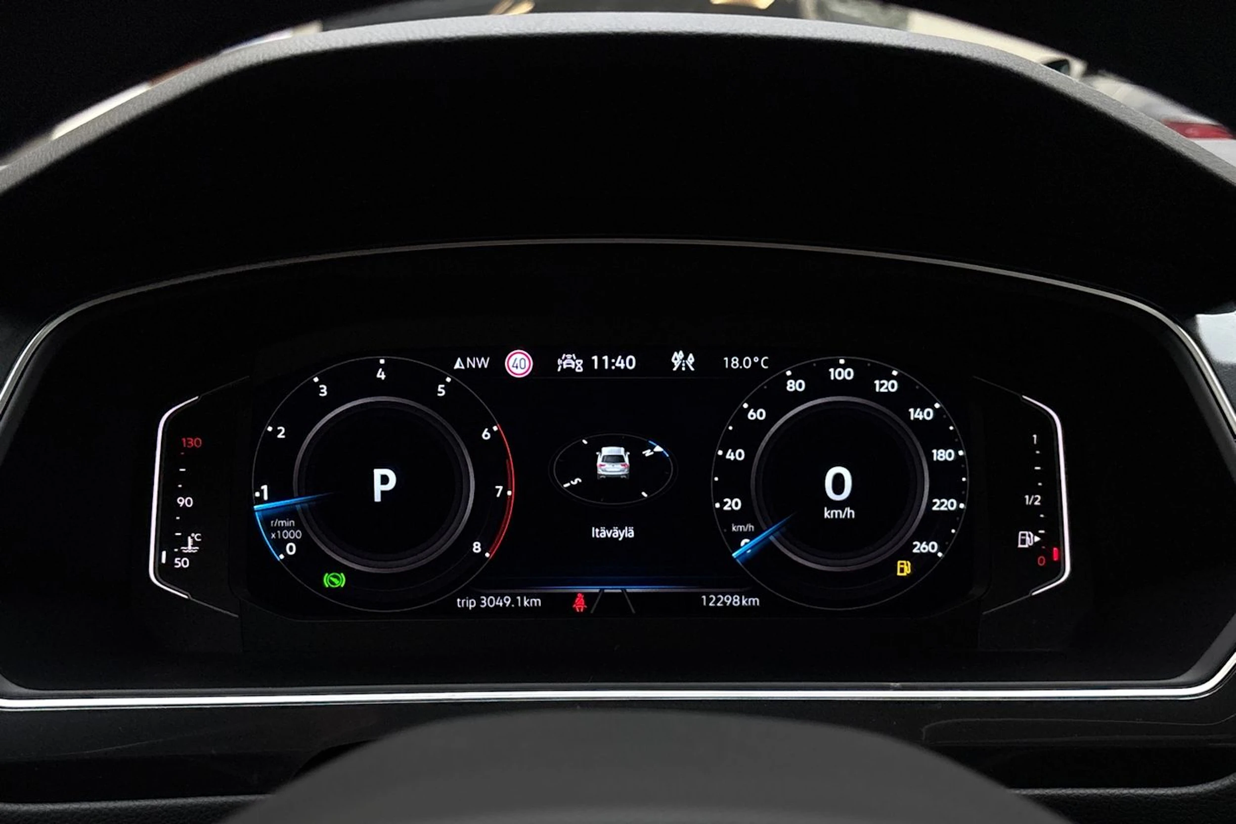 musta Volkswagen Tiguan 2023 kuva 18.
