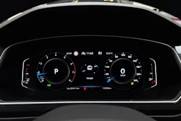 musta Volkswagen Tiguan 2023 kuva 18.