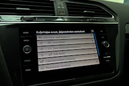 musta Volkswagen Tiguan 2023 kuva 21.