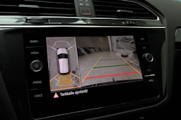 musta Volkswagen Tiguan 2023 kuva 27.