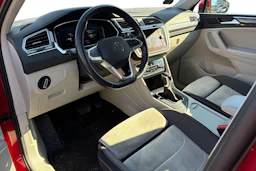 punainen Volkswagen Tiguan 2023 kuva 3.