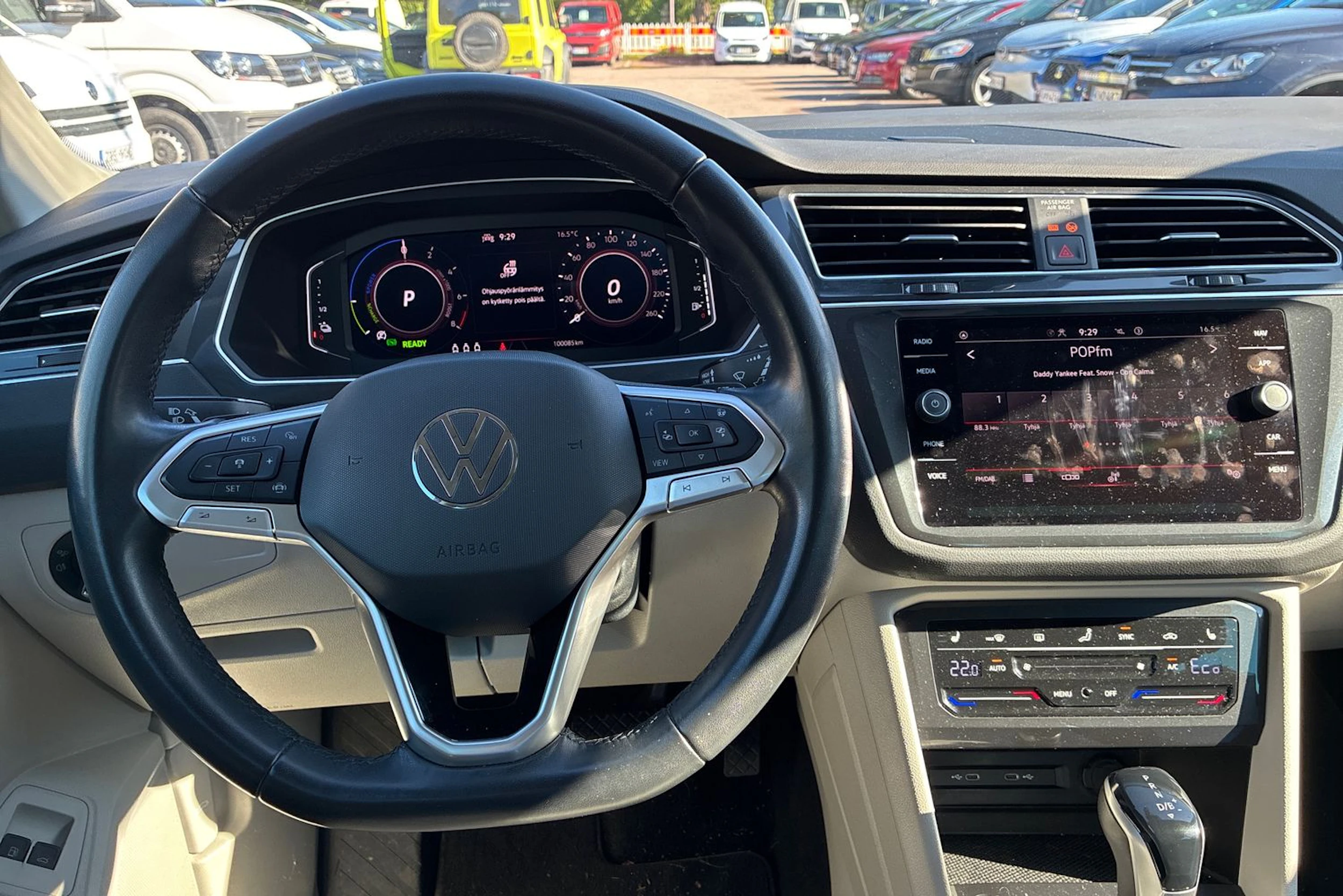 punainen Volkswagen Tiguan 2023 kuva 4.