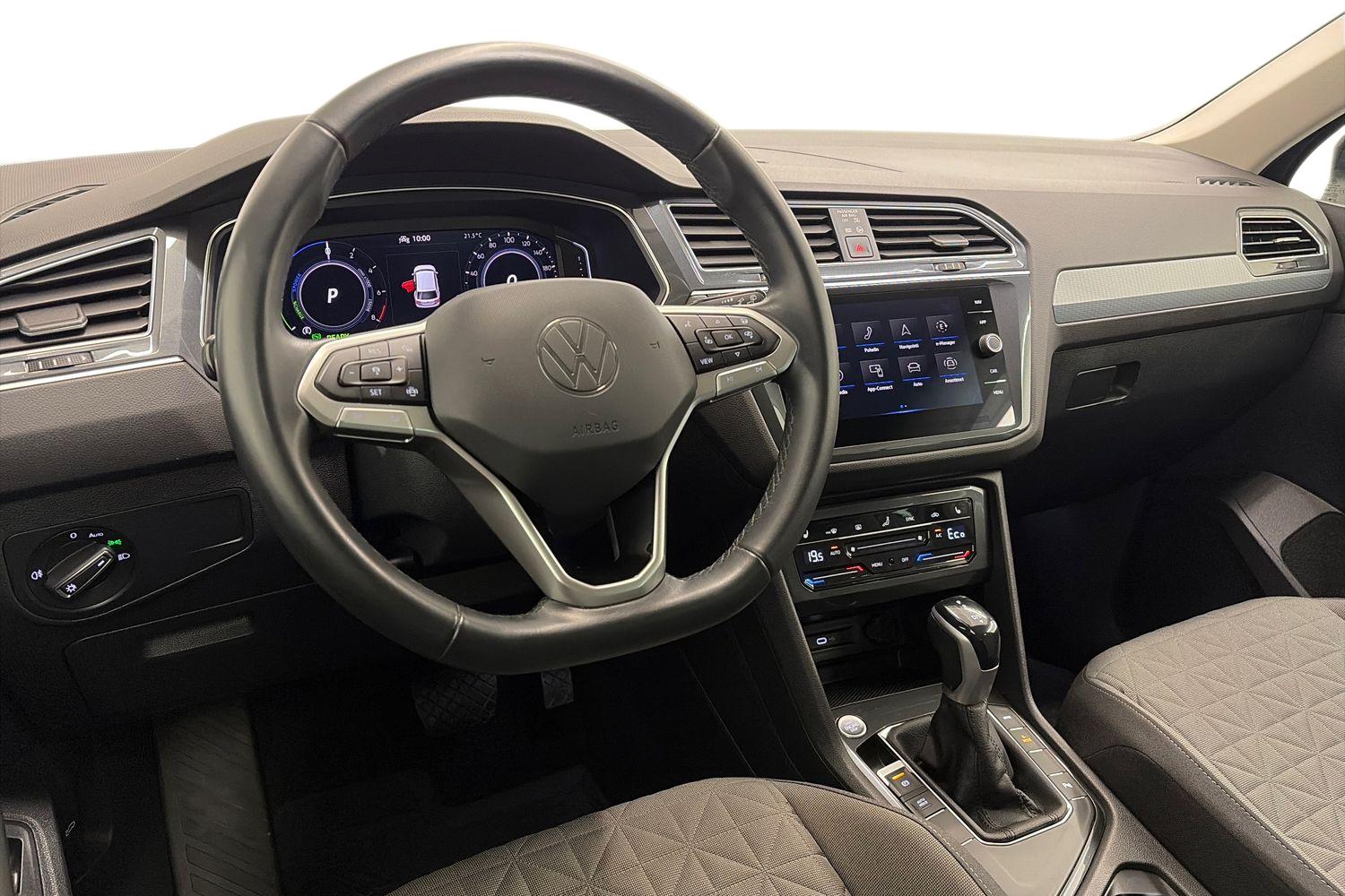 Volkswagen Tiguan 2023, photo 6/28