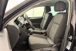 musta Volkswagen Tiguan 2023 kuva 14.