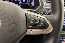 musta Volkswagen Tiguan 2023 kuva 17.
