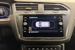 musta Volkswagen Tiguan 2023 kuva 18.